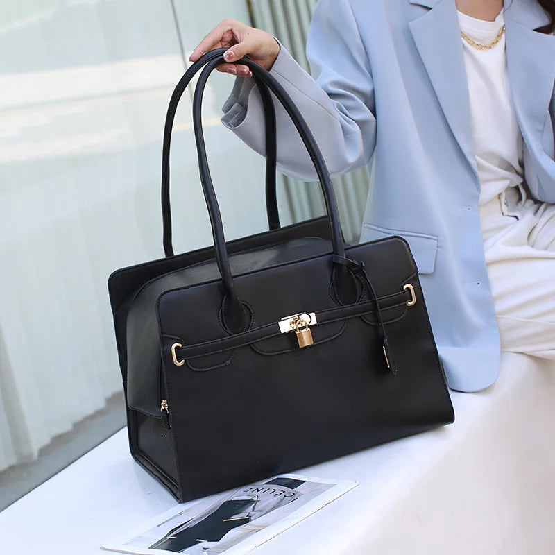 New Luxury PU Leather Pet Carrier Bag Breathable Handbag For Puppy Cat